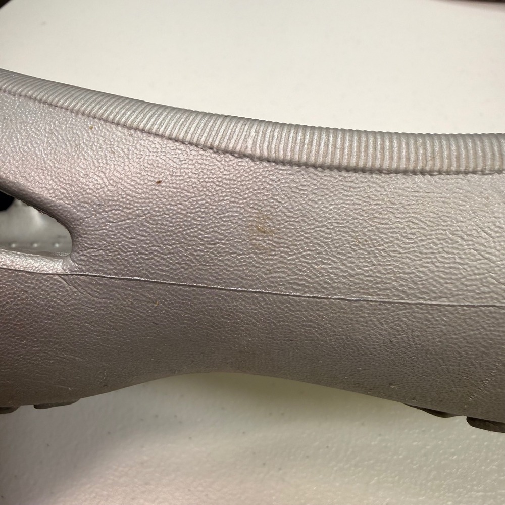 Crocs Kadee Slingback Flats Metallic Silver Comfort Comfort Water Shoes Size 11 - Picture 10 of 10